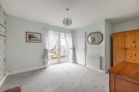 46 Burroway Road, Slough, SL3 8EL