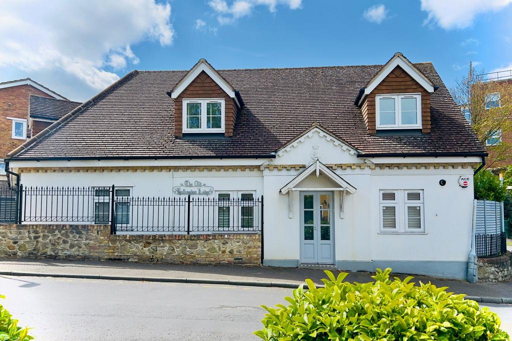 Hillingdon Avenue, Sevenoaks, TN13 4 bed semidetached house for sale