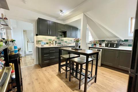 Flat 3, 2 Herbert Road, Bournemouth, BH4 8HD