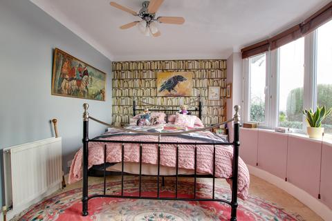 4 bedroom chalet for sale, Stony Lane, Burton, Christchurch, BH23