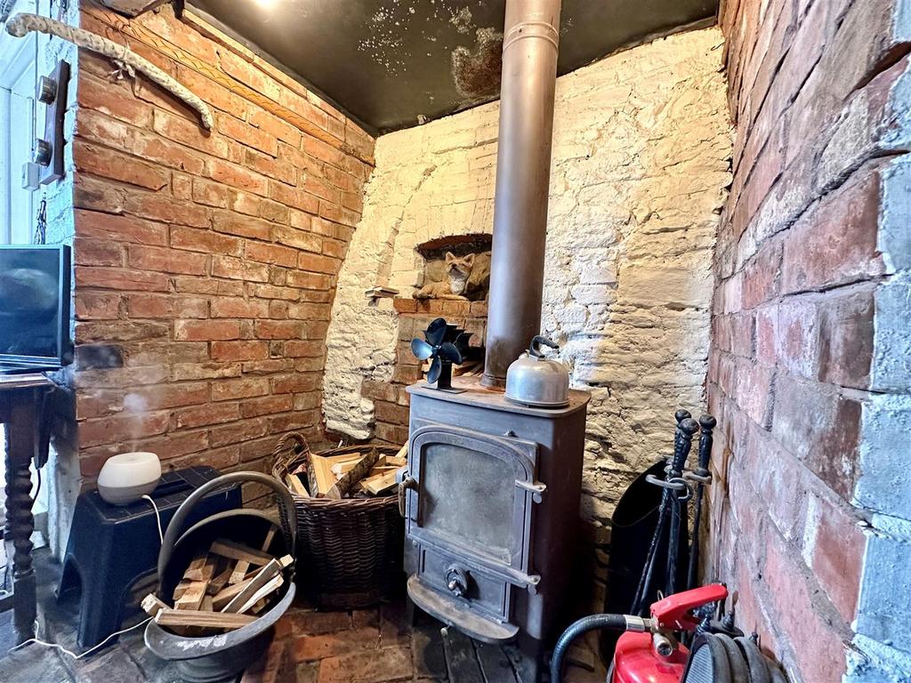 Fireplace.jpg