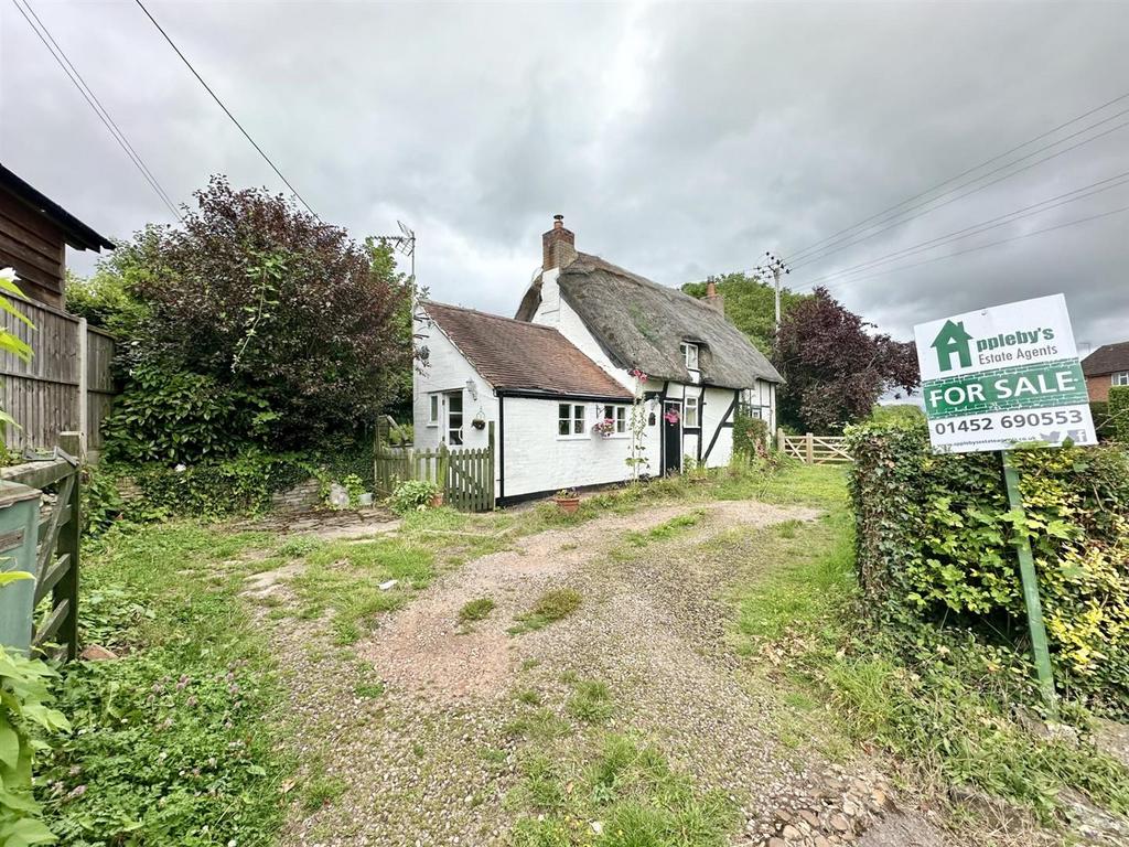 Highleadon GL18 2 bed cottage for sale £365,000