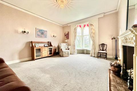 3 bedroom apartment for sale, Tewkesbury Road, Newent GL18