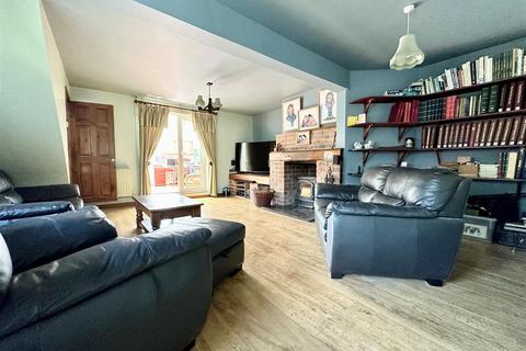 1, Tweenhills Cottage Gloucester Road, Hartpury, Gloucester, GL19 3BG