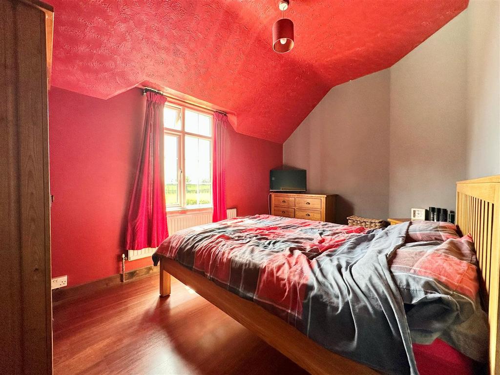 Bedroom1.jpg