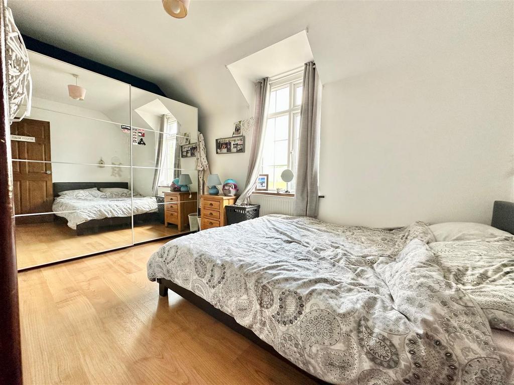 Bedroom2.jpg
