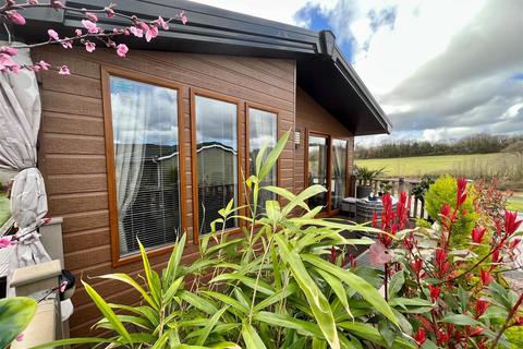 2 bedroom bungalow for sale, Swallow Lakes, Longhope GL17