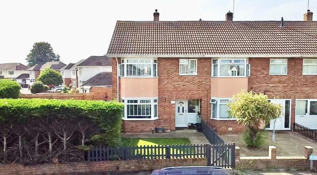 Richmond Gardens, Longlevens GL2 3 bed end of terrace house for sale