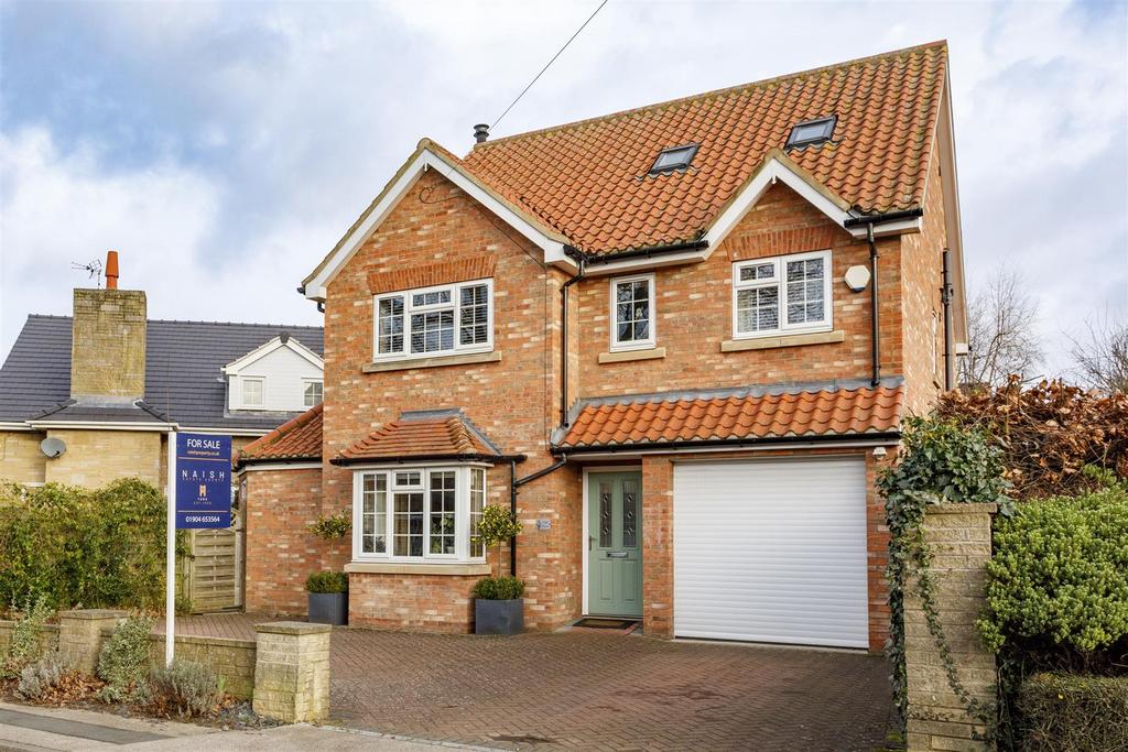 Skipwith Road, Escrick, York 5 bed detached house for sale £567,500