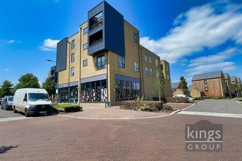 3 bedroom apartment for sale, North Square, Newhall