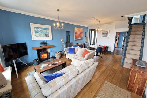 3 bedroom end of terrace house for sale, Cliff Road, Porthleven TR13