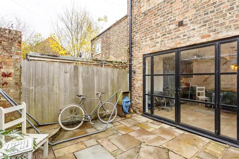 2 Ash Street, York, YO26 4UR