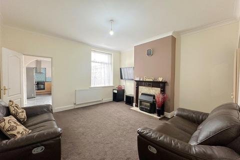 3 bedroom terraced house for sale, Baden Road, Leicester LE5