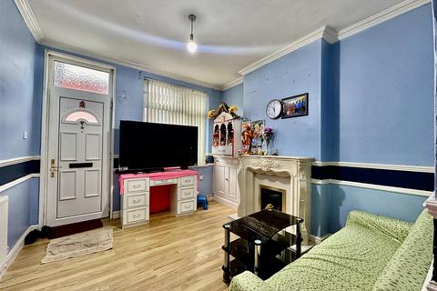 3 bedroom terraced house for sale - Halkin Street, Leicester LE4