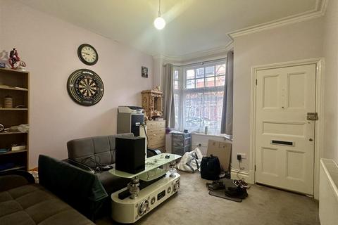 2 bedroom terraced house for sale, Shaftesbury Avenue, Leicester LE4