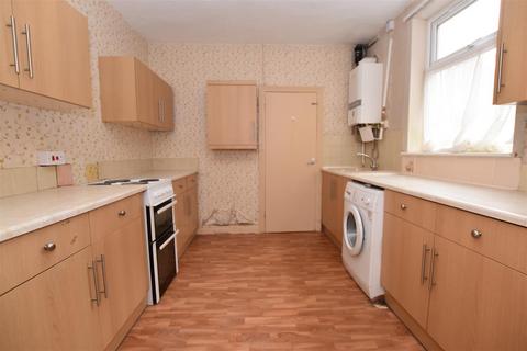 3 bedroom end of terrace house for sale - Clumber Street, Hull