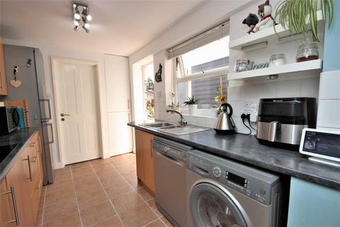 3 bedroom terraced house for sale, Albion Place, Rushden NN10