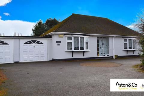 3 bedroom detached bungalow for sale, Grove Road, Whetstone, Leicestershire.