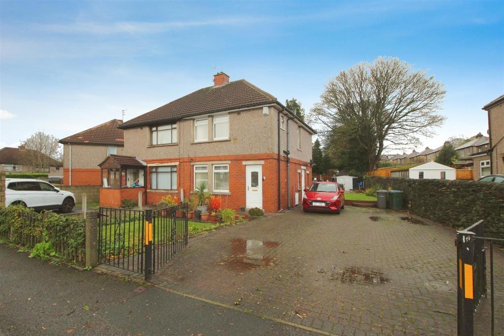 Greenwood Drive, Bradford BD2 3 bed semidetached house for sale £165,000