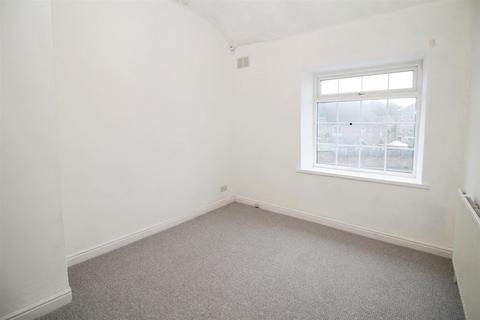 4 Apperley Road, Idle, Bradford, BD10 9RR