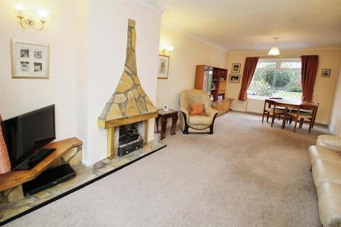 21 Moorside Gardens, Bradford, BD2 3RE