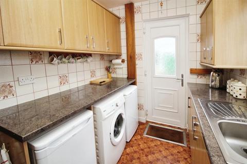 21 Moorside Gardens, Bradford, BD2 3RE