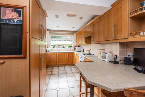 44 Common Road, Wombourne, Wolverhampton, WV5 0EZ