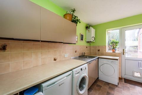 44 Common Road, Wombourne, Wolverhampton, WV5 0EZ