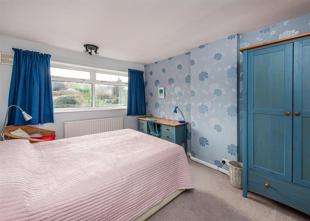 44 Common Road-bed2.jpg