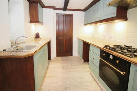 1 Hodgson Fold, Bradford, BD2 4EB