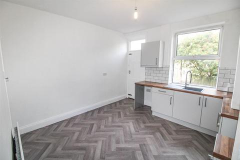 69 Mount Terrace, Bradford, BD2 2JE