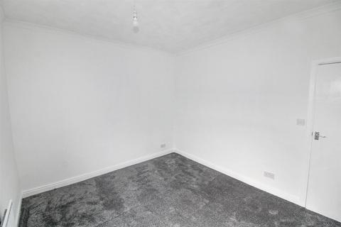 69 Mount Terrace, Bradford, BD2 2JE