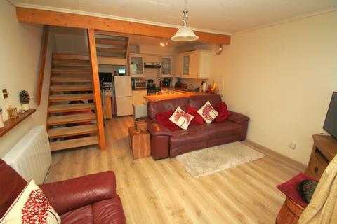 27 Aspen Close, Staines-upon-thames, TW18 4SW