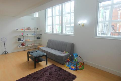 3 bedroom apartment for sale - Fosse Road North, Leicester LE3