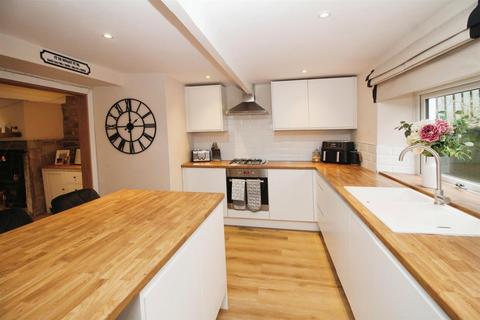6 Belle Vue, Eccleshill, Bradford, BD2 2DL