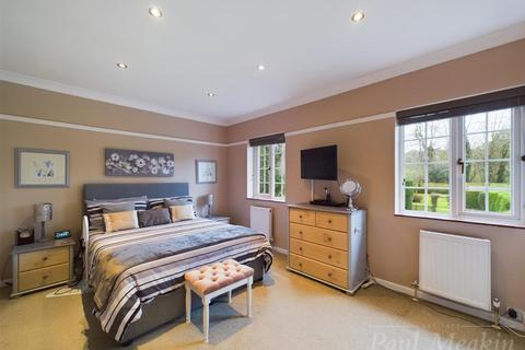225 Farley Road, South Croydon, CR2 7NQ