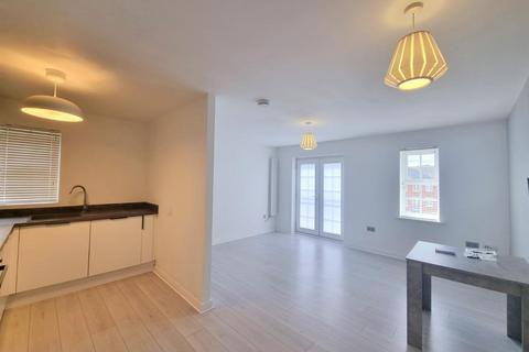 2 bedroom flat for sale, Birkby Close, Leicester LE5