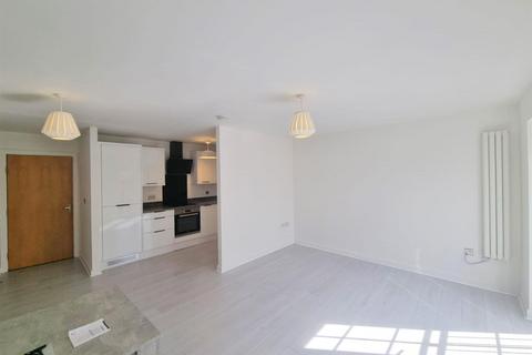 2 bedroom flat for sale, Birkby Close, Leicester LE5