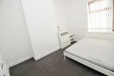 1 Cranmer Road, Bradford, BD3 0NB