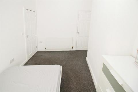 1 Cranmer Road, Bradford, BD3 0NB