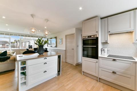 3 bedroom flat for sale, Kingston Road, Ewell Village