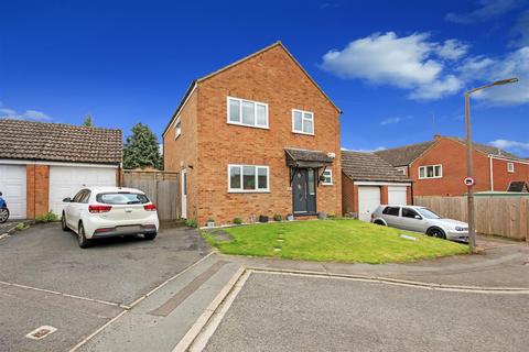 4 bedroom detached house for sale, Brook Farm Close, Wymington NN10