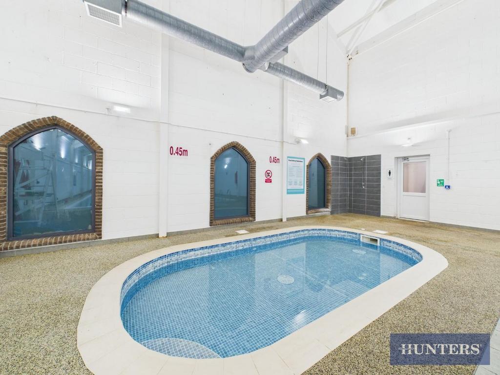 Resort Pool.jpg