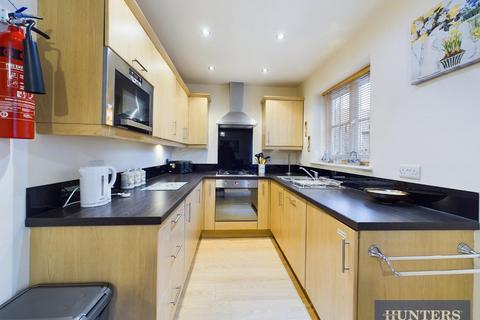 2 bedroom cottage for sale, The Parade, Filey