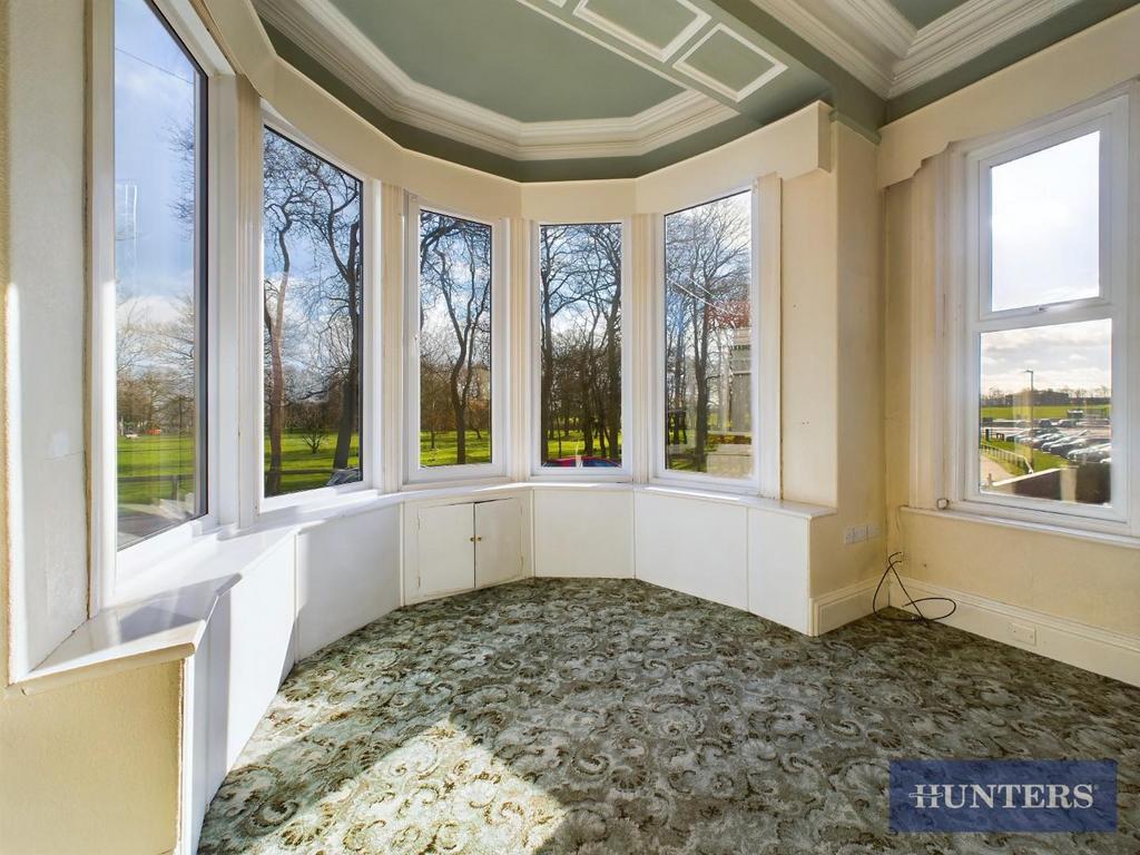 West Avenue, Filey 2 bed flat for sale £150,000