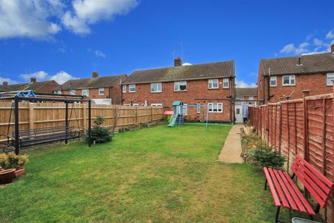 3 bedroom semi-detached house for sale, Gloucester Crescent, Rushden NN10