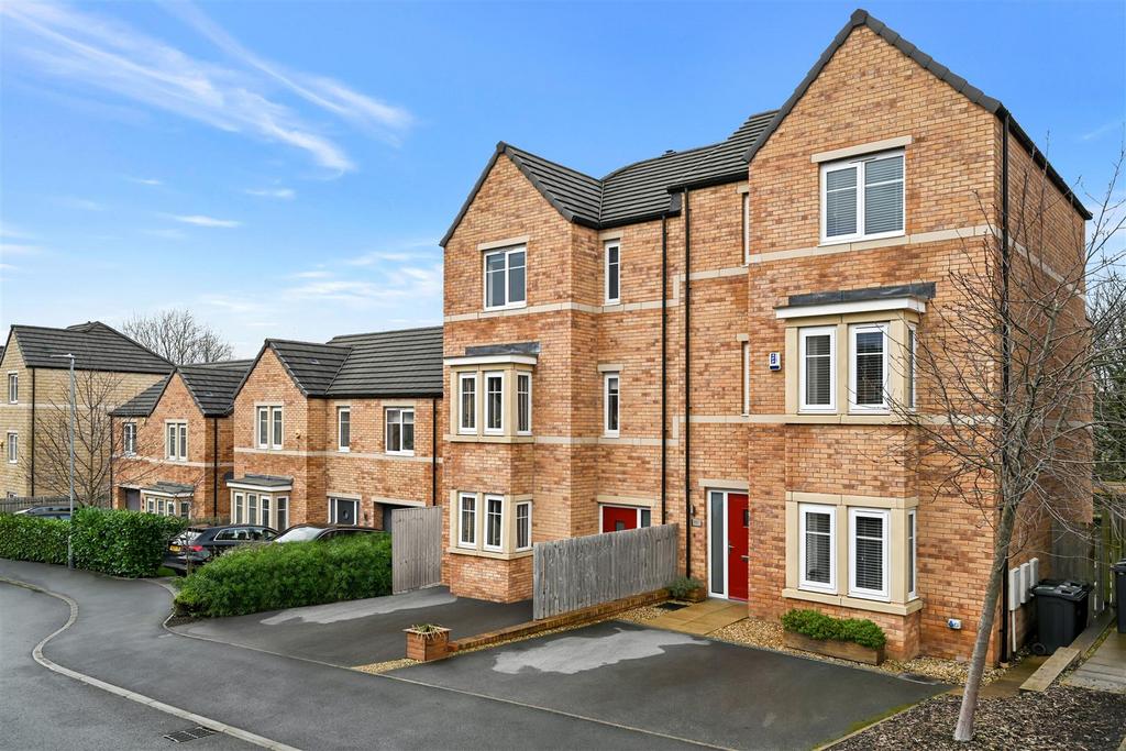 Valley View Drive, Apperley Bridge, Bradford 3 bed semidetached house