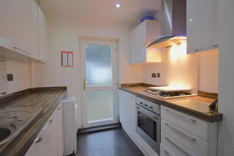 60 Austin Road, Castleford, WF10 3NW