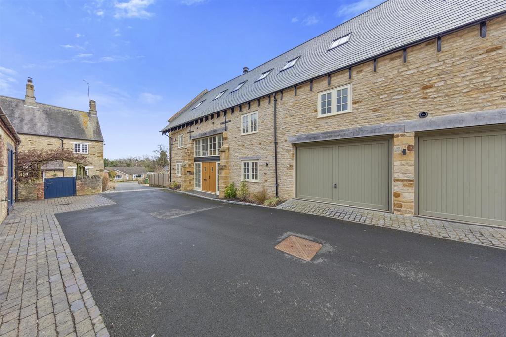The Tithe Barn Web01.jpg