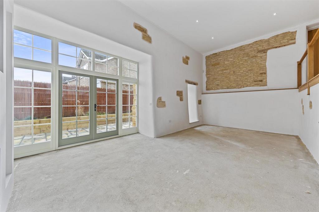 Living Room 1.jpg